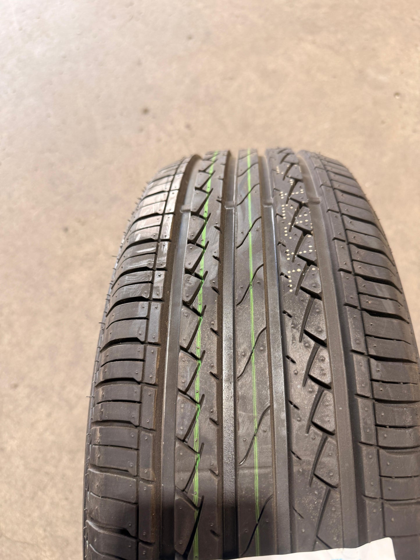 195/60R15 88H – Comforser New Tyre | Passenger Car | All-Season