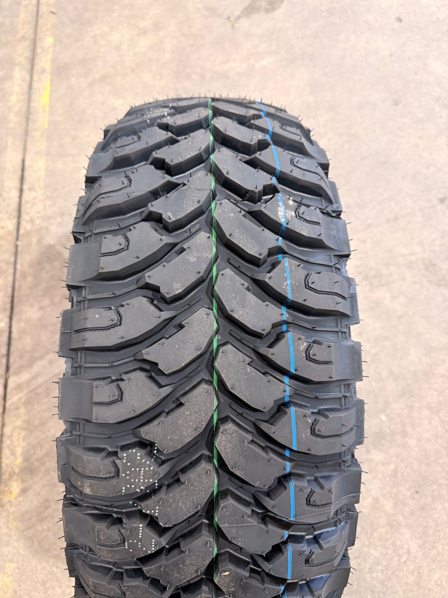 265/70R17 121/118Q 10PR MT – Comforser New Tyre | 4WD / Ute | Mud-Terrain