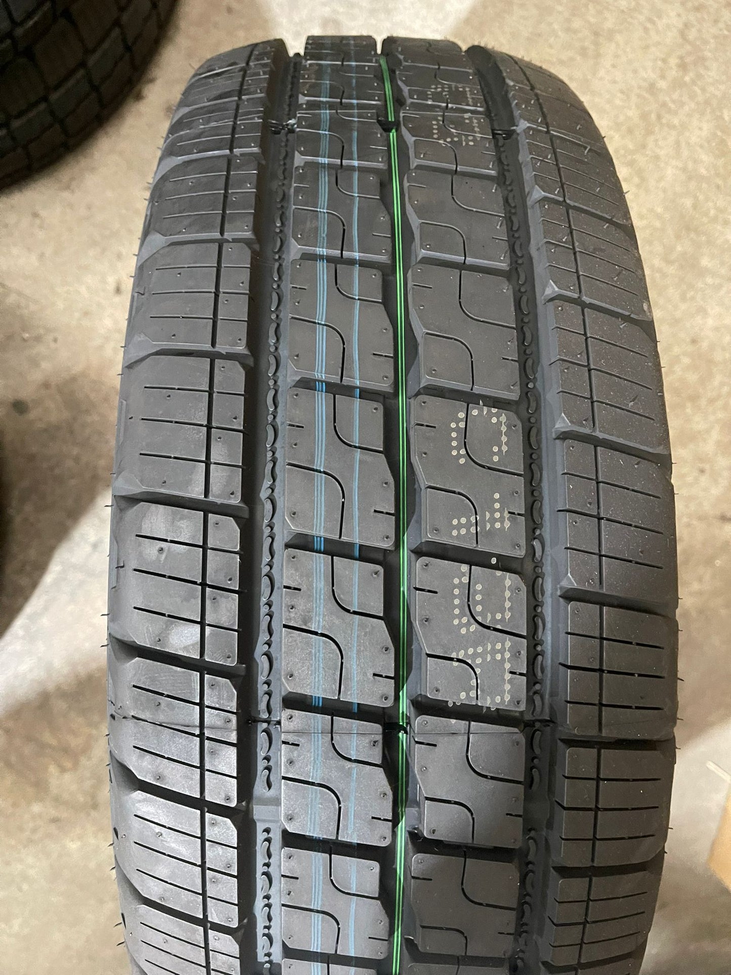 235/65R16C 115/113T 8PR – Comforser New Tyre | Van / Light Truck | Commercial