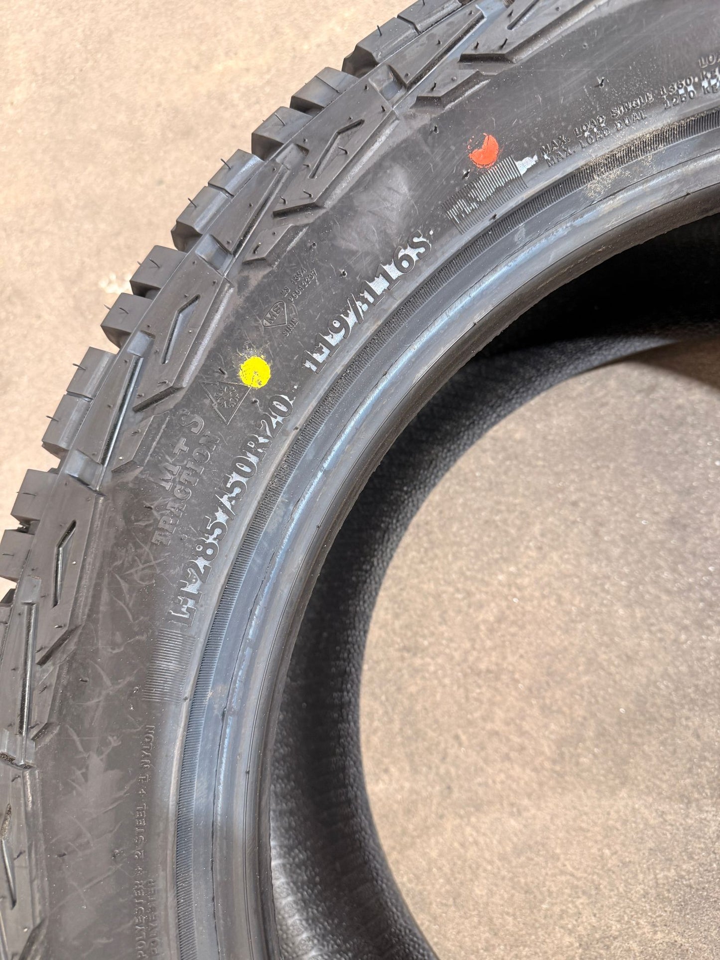 285/50R20 119/116S 10PR AT – Comforser New Tyre | 4WD / Ute | All-Terrain