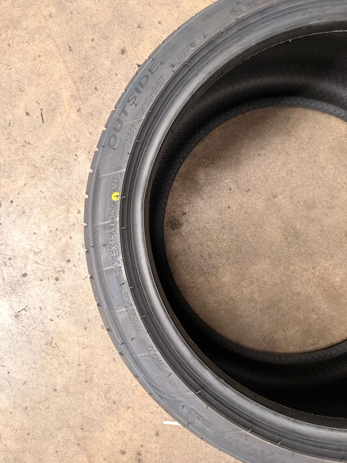 265/35R18 97Y – Triangle New Tyre | Passenger Car | Ultra High Performance