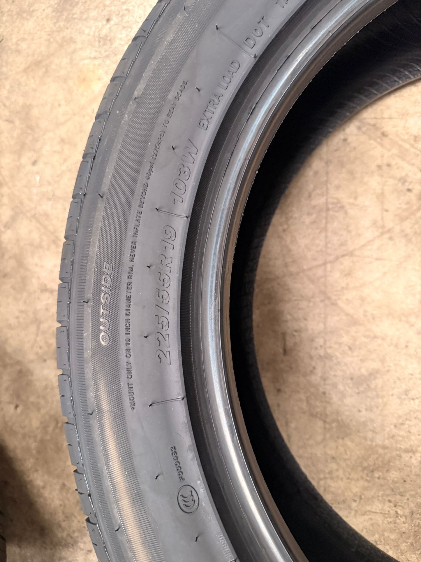 225/55R19 103W XL – Comforser New Tyre | SUV / Crossover | Touring / Performance