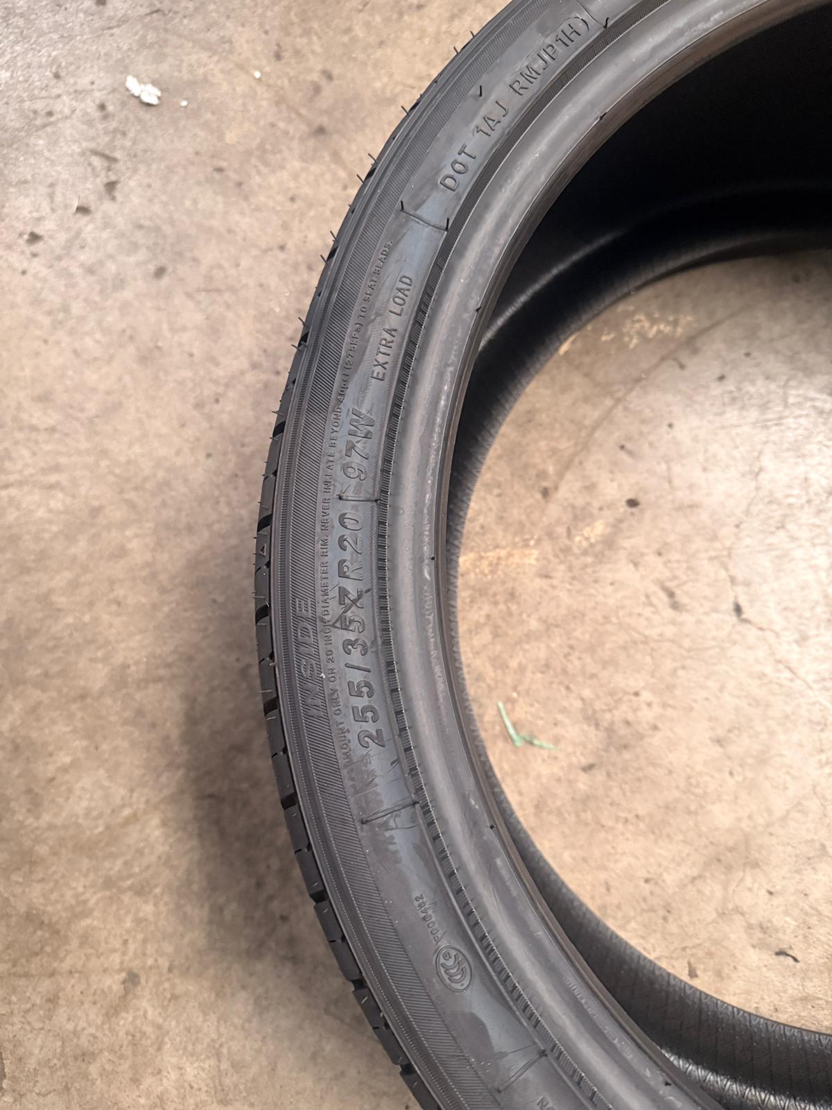 255/35R20 97W XL – Comforser CF720 New Tyre | High Performance | Extra Load
