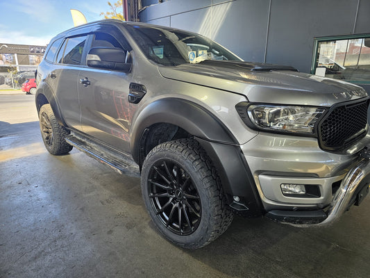 Fender Flares Smooth OEM – With Sensor Holes – Suitable for Ford Everest 2015–2021 Zoom Tyres Otahuhu