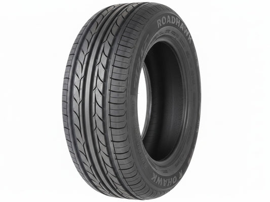 Zoom Tyres Otahuhu Yokohama E400 175/65R14 82H passenger tyre with radial tread pattern for everyday road use