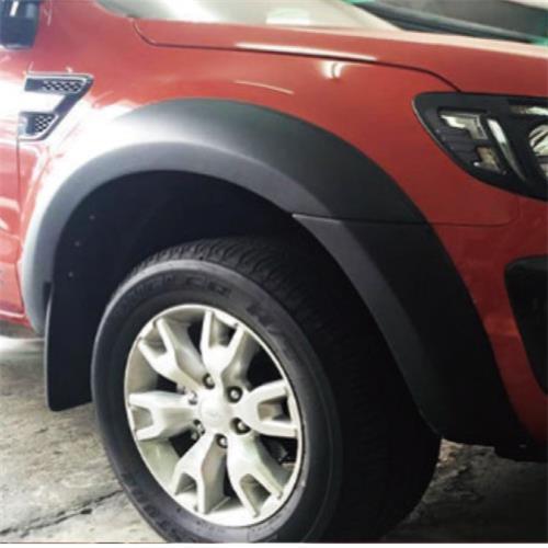 Fender Flares Smooth OEM - Suitable for Ford Ranger PX1 T6 2012–2014 installed on a 4x4 ute in New Zealand