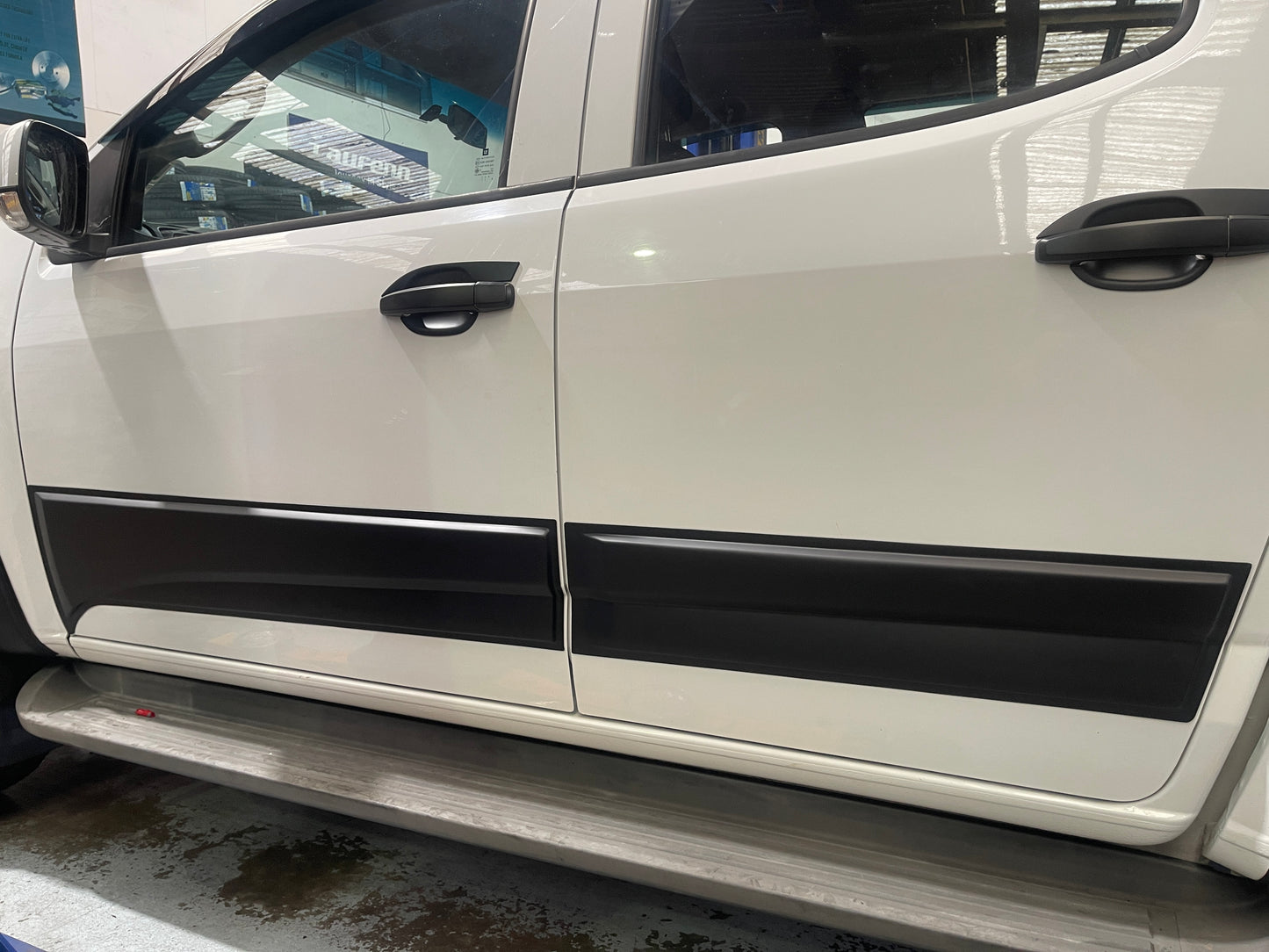 Holden Colorado 2012–2020 Door Handle Insert Covers set for all doors – view 2