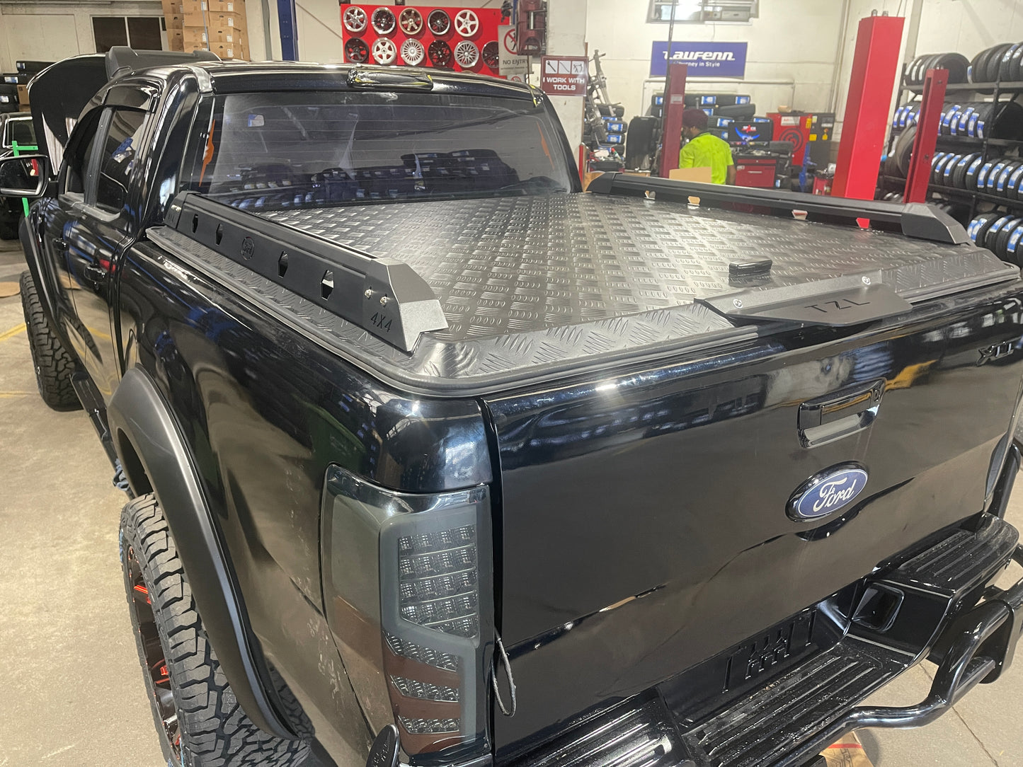 Aluminium Hard Lid - Suitable for Ford Ranger 2012-2022