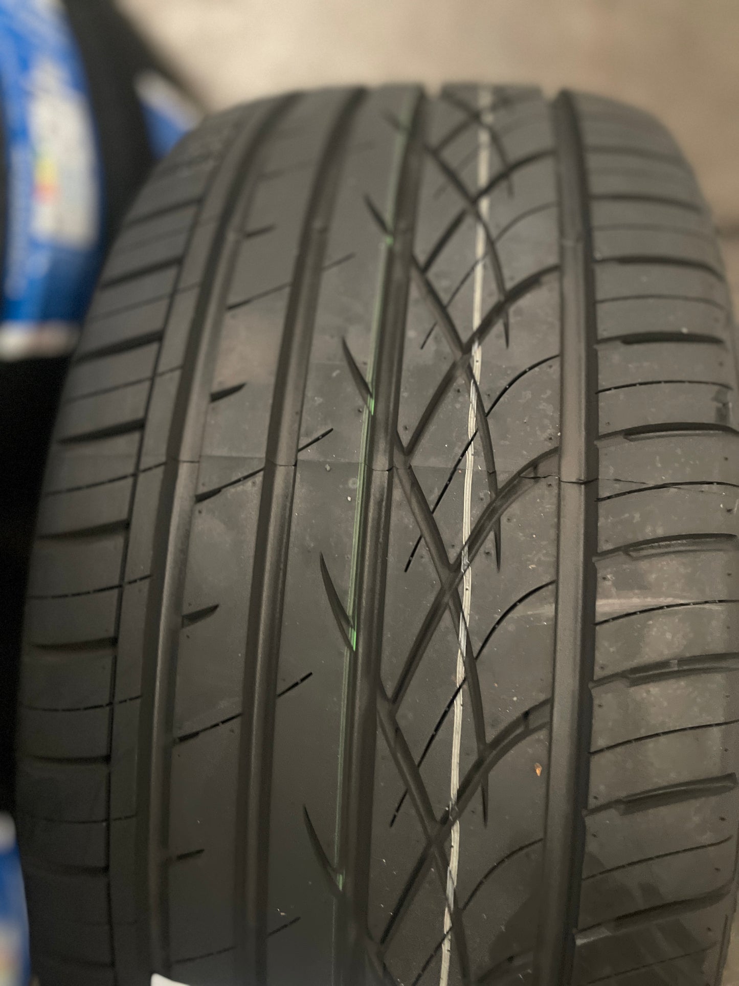 275/40R20 106W XL – Comforser CF720 New Tyre | High Performance | Extra Load