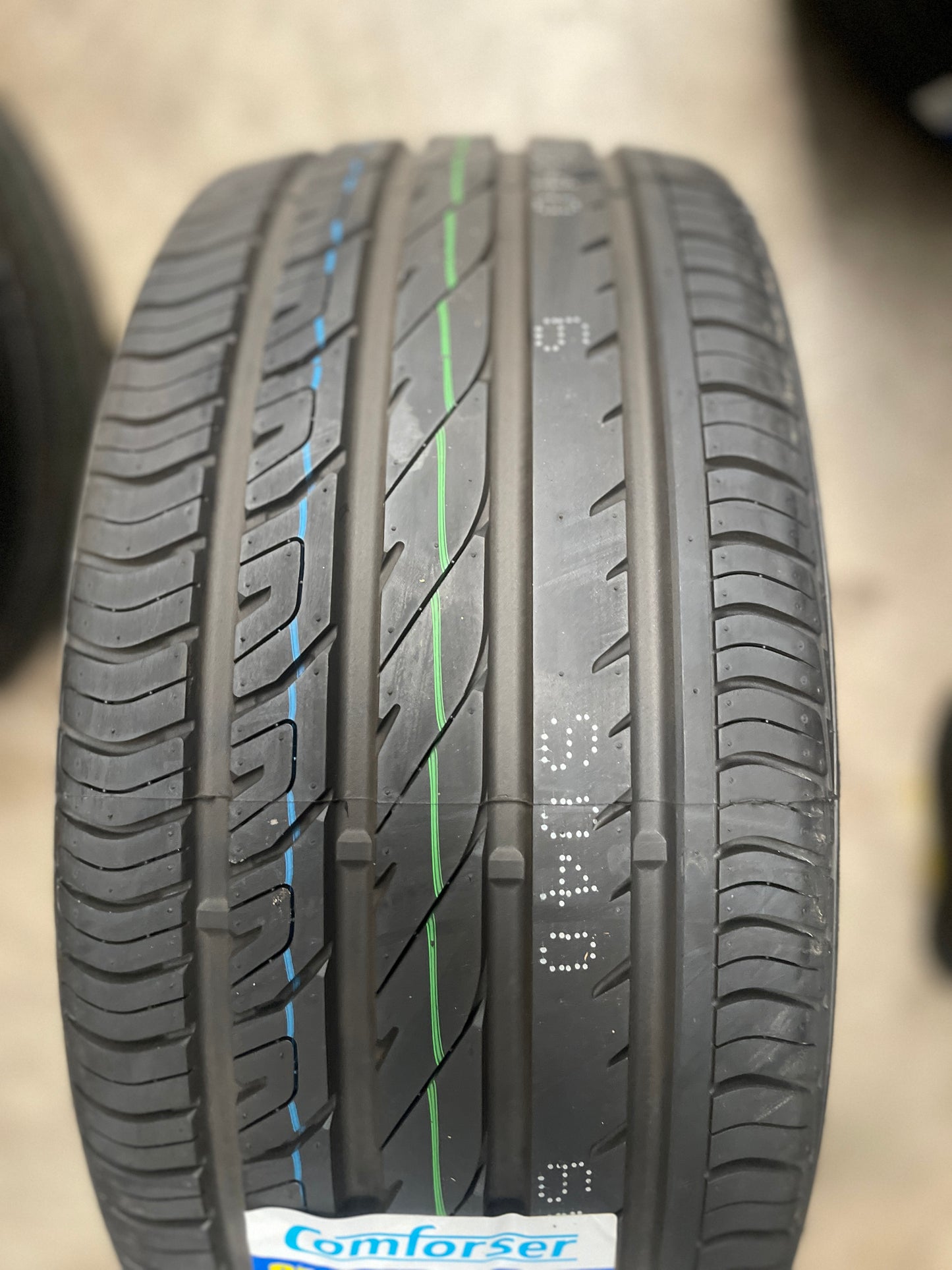 215/35R18 84W XL Comforser – New Tyre | Low Profile Performance