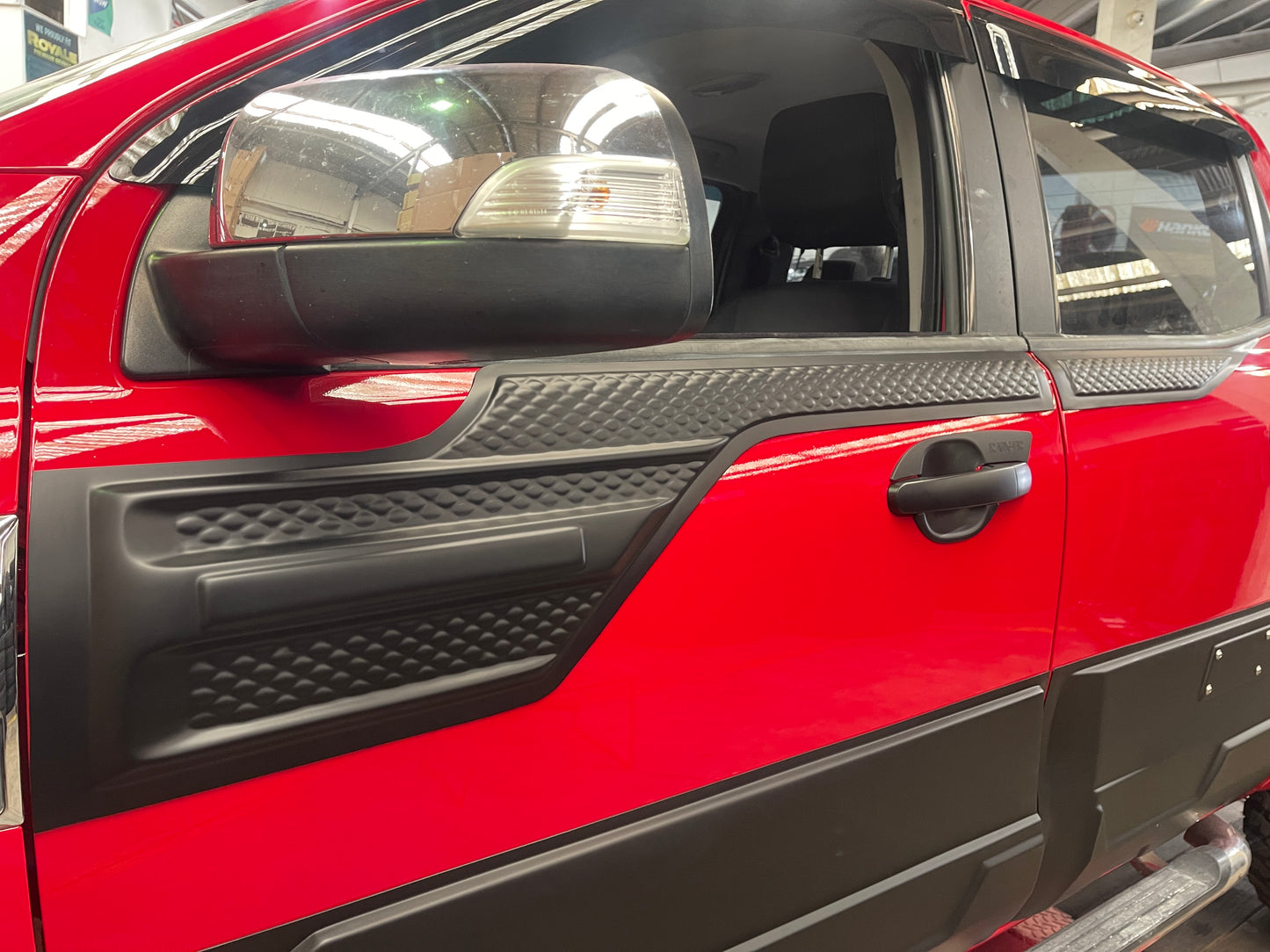 Body Cladding Upper Side Molding - Suitable for Ford Ranger PX1 PX2 PX3 T6 T7 T8 2012-2022