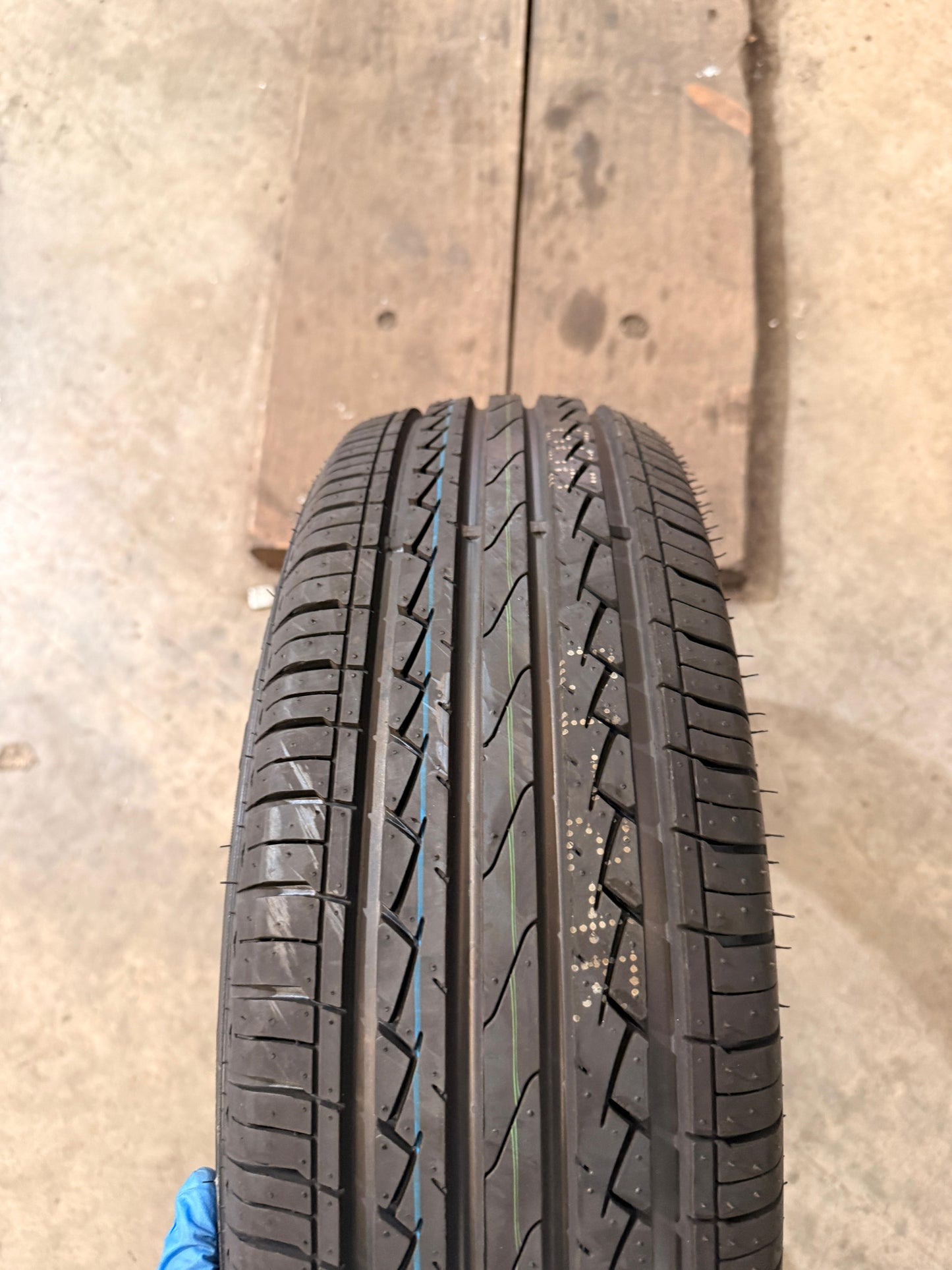 185/60R15 84H – Comforser New Tyre | Passenger Car | All-Season