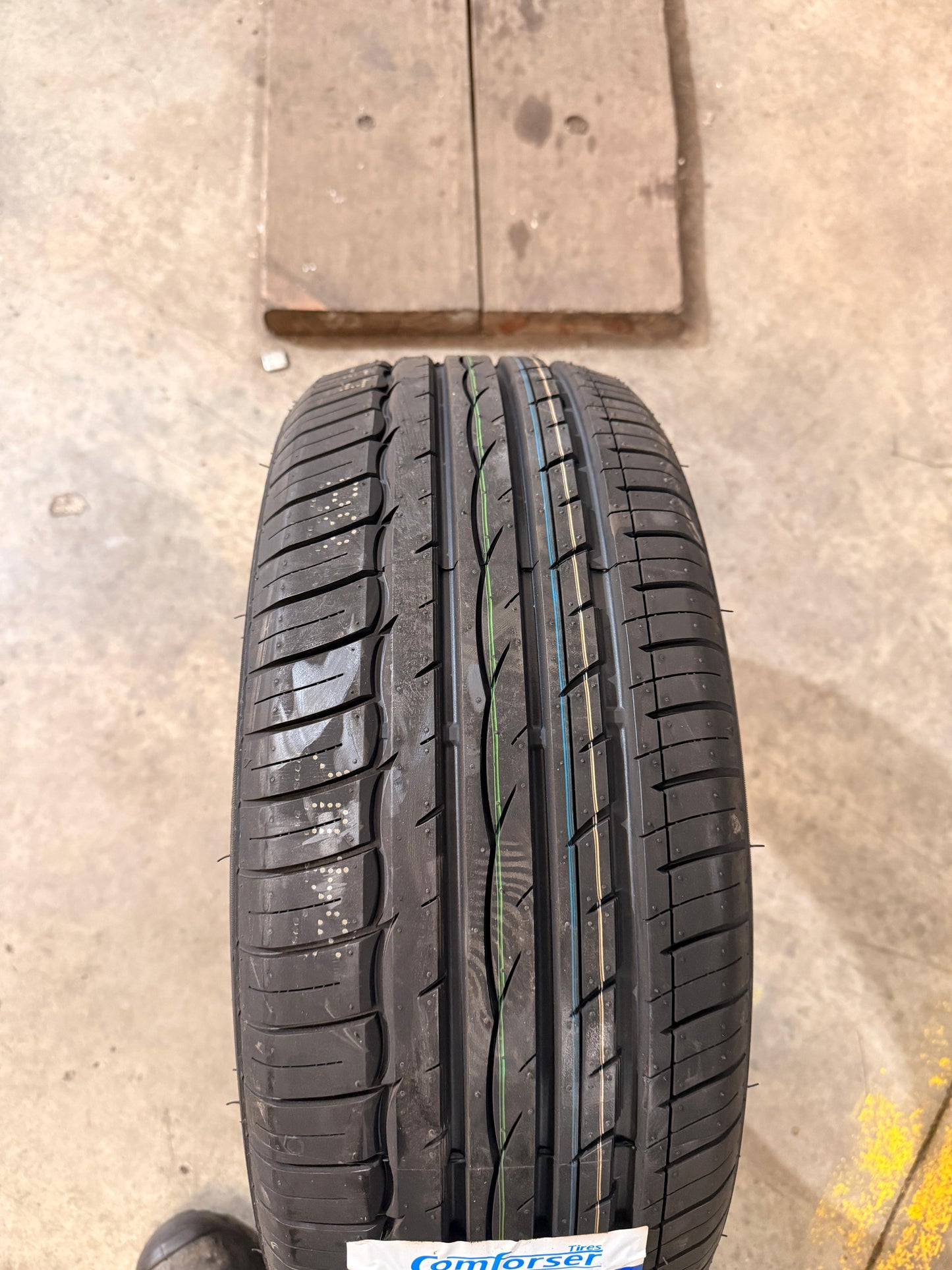 205/50R16 87W – Comforser New Tyre | Passenger Car | All-Season