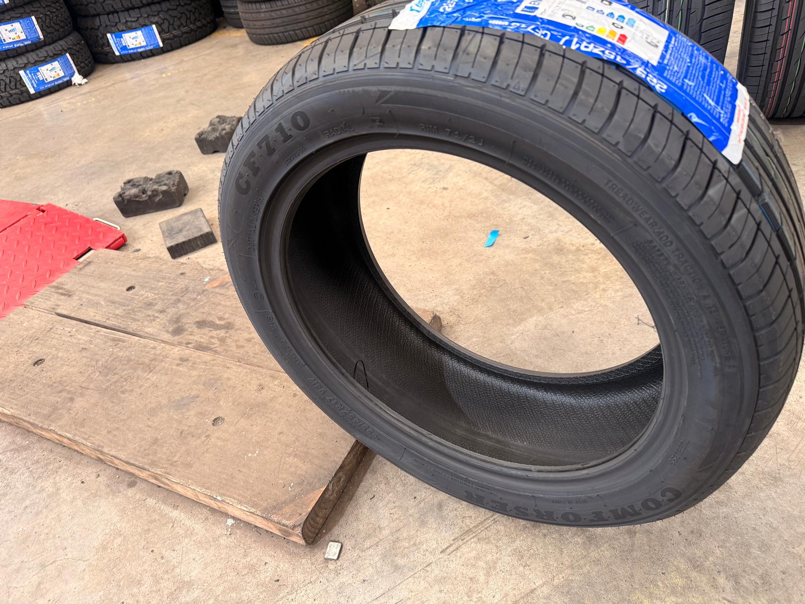 225/45R17 94W XL – Comforser New Tyre | Performance Car | All-Season - Zoom Tyres Otahuhu