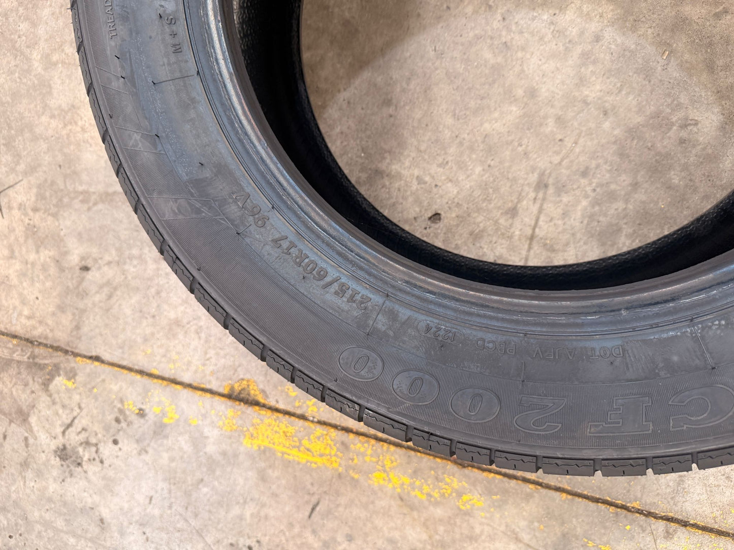 215/60R17 96V – Comforser New Tyre | SUV | All-Season