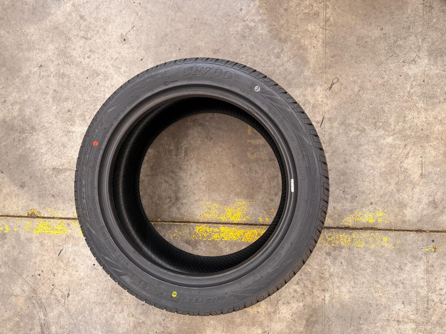 235/45R17 87W XL – Comforser New Tyre | Performance Car | All-Season