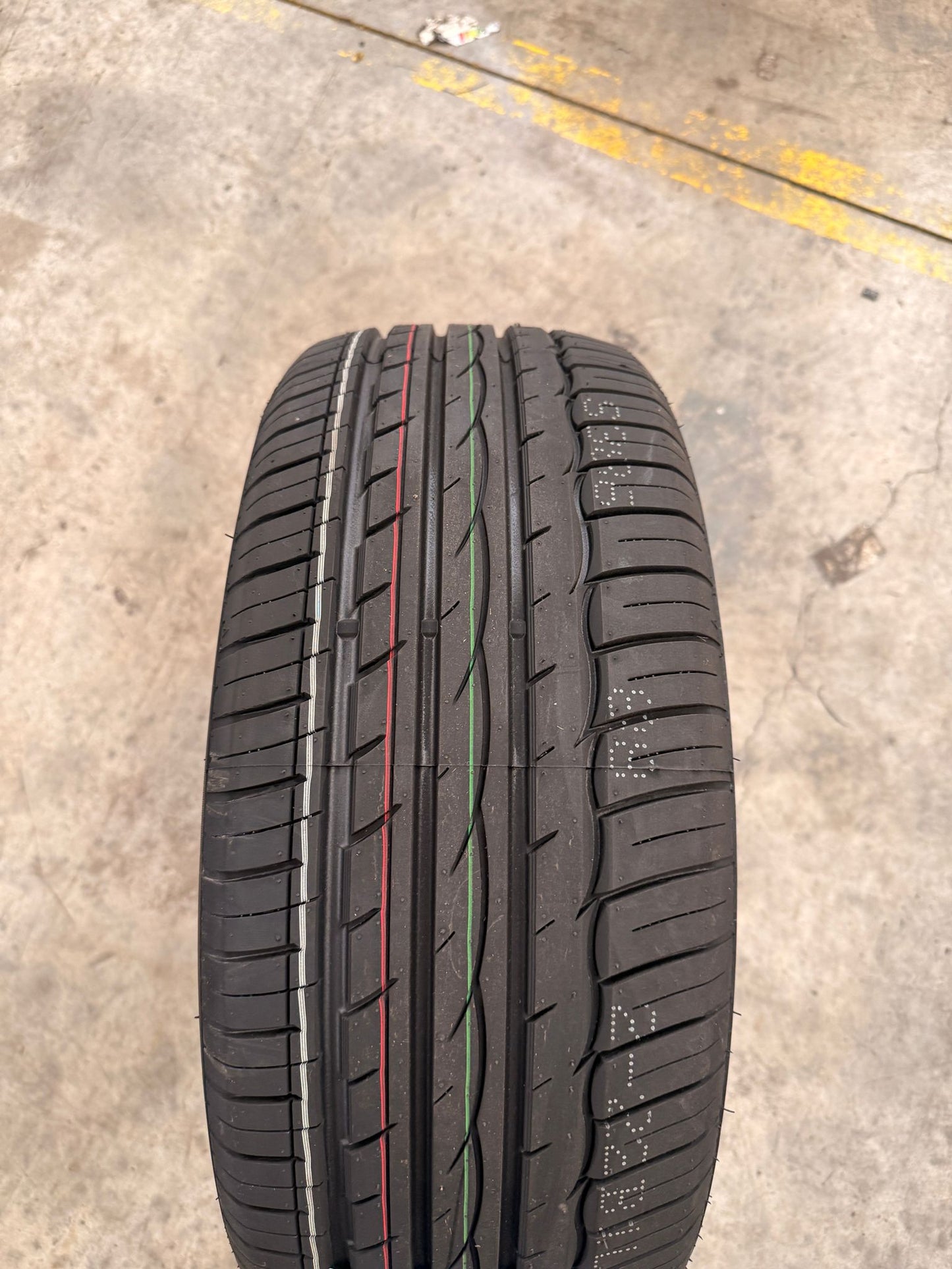 225/50R17 98W XL – Comforser New Tyre | Passenger Car | All-Season