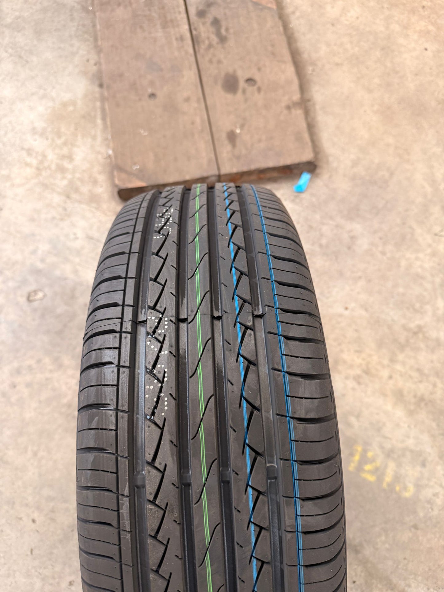 195/55R16 87V – Comforser New Tyre | Passenger Car | All-Season