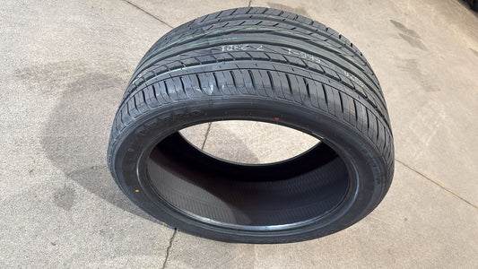 305/40ZR22 Comforser CF720 SUV / Performance Tyre 114W XL