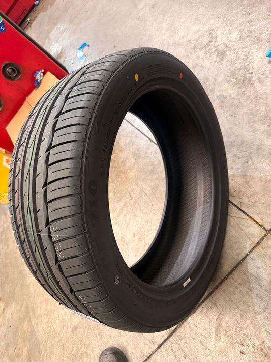 225/45R18 95W XL – Comforser New Tyre | Passenger Car | Performance Touring