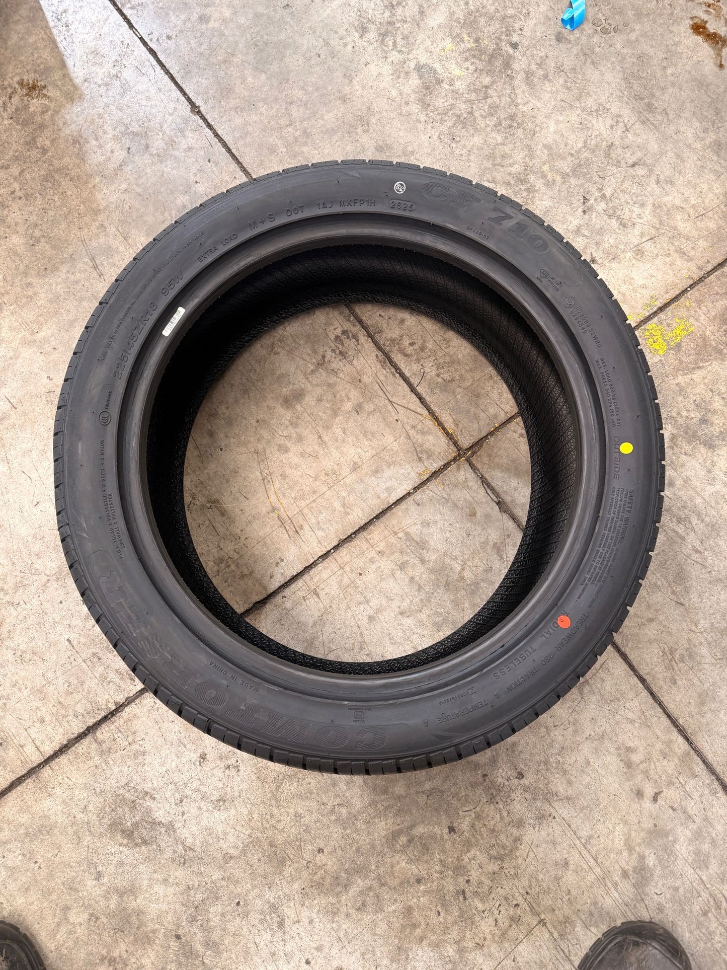 225/45R18 95W XL – Comforser New Tyre | Passenger Car | Performance Touring