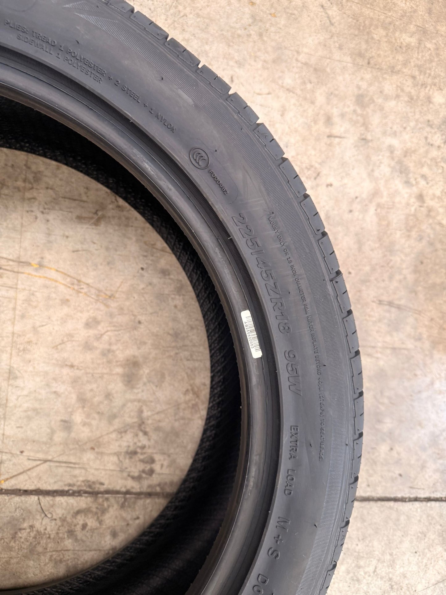 225/45R18 95W XL – Comforser New Tyre | Passenger Car | Performance Touring