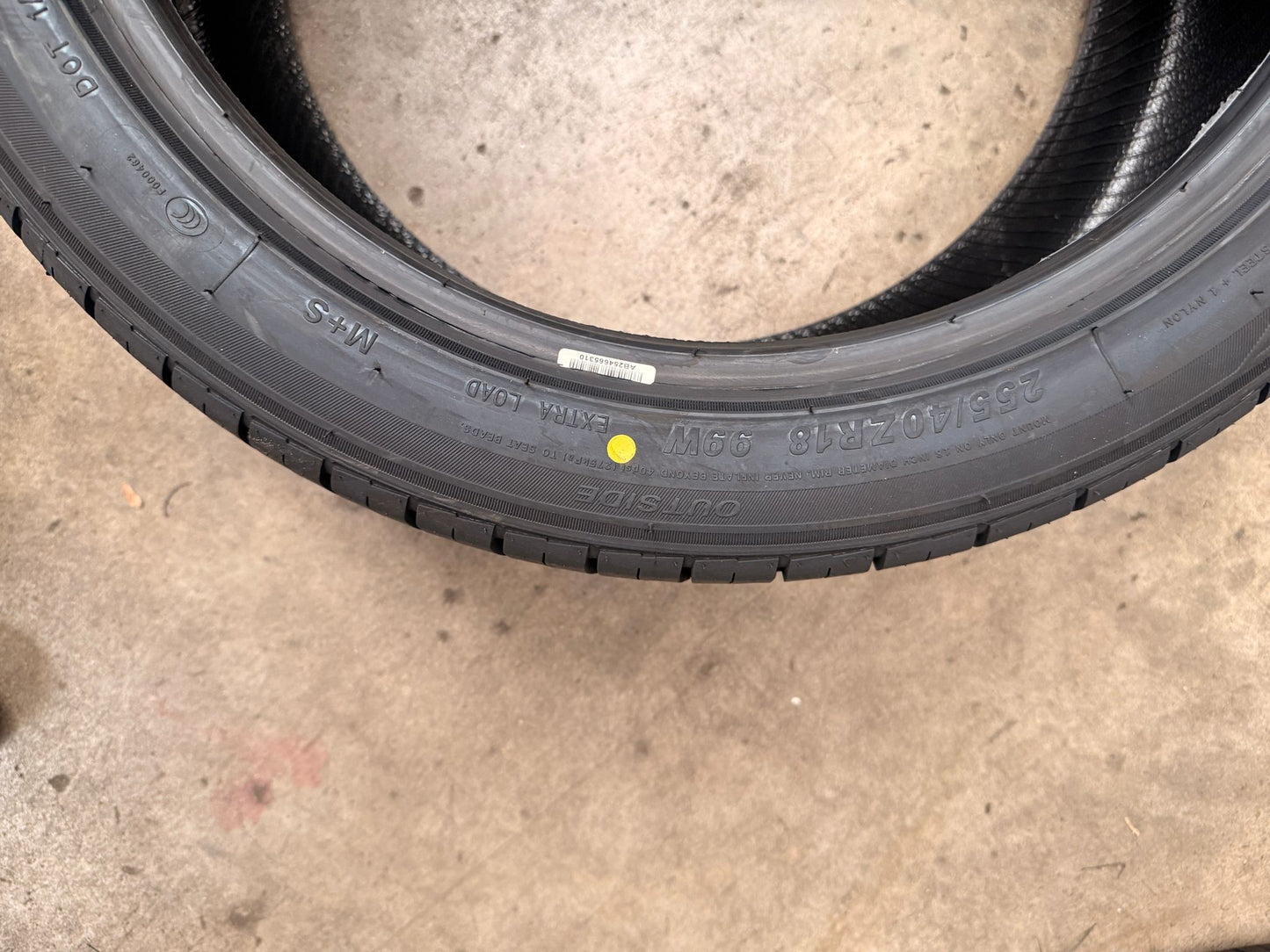 255/40R18 99W XL – Comforser New Tyre | Passenger Car | Performance