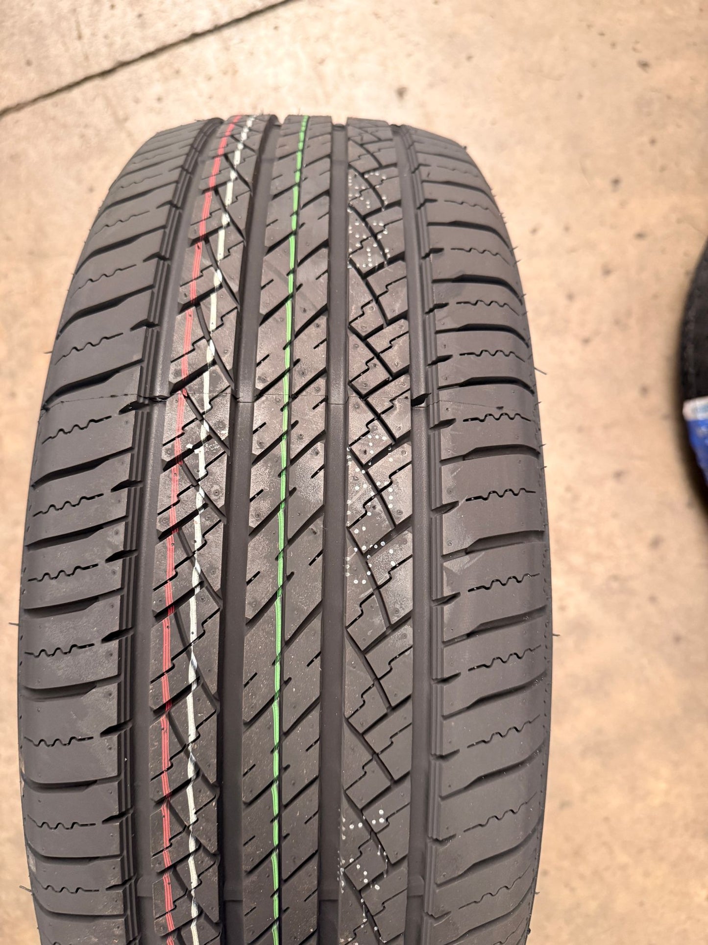 215/55R18 99W XL – Comforser | SUV / Passenger Car | Touring / Performance