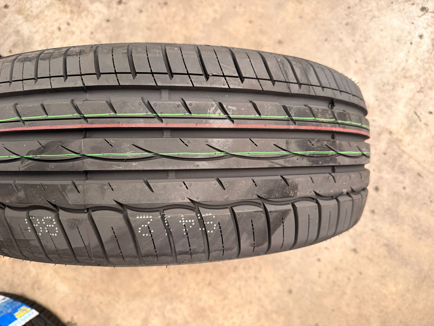 215/45R18 93W XL – Comforser New Tyre | Passenger Car | Performance Touring