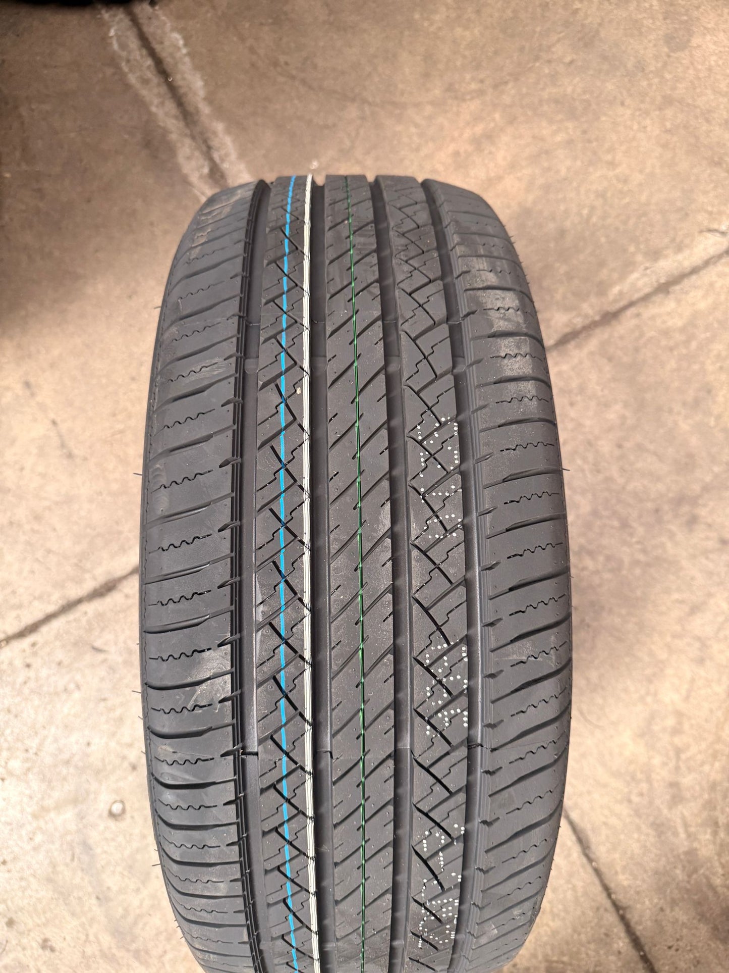 235/50R18 Hifly 101W XL SUV Tyre