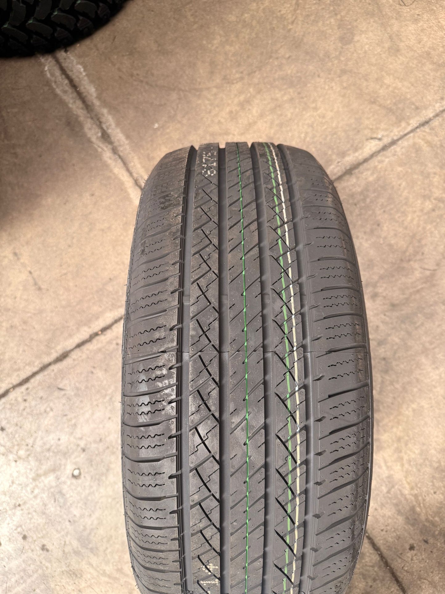 265/60R18 114H XL – Comforser New Tyre | SUV / 4WD / Ute | Highway Terrain