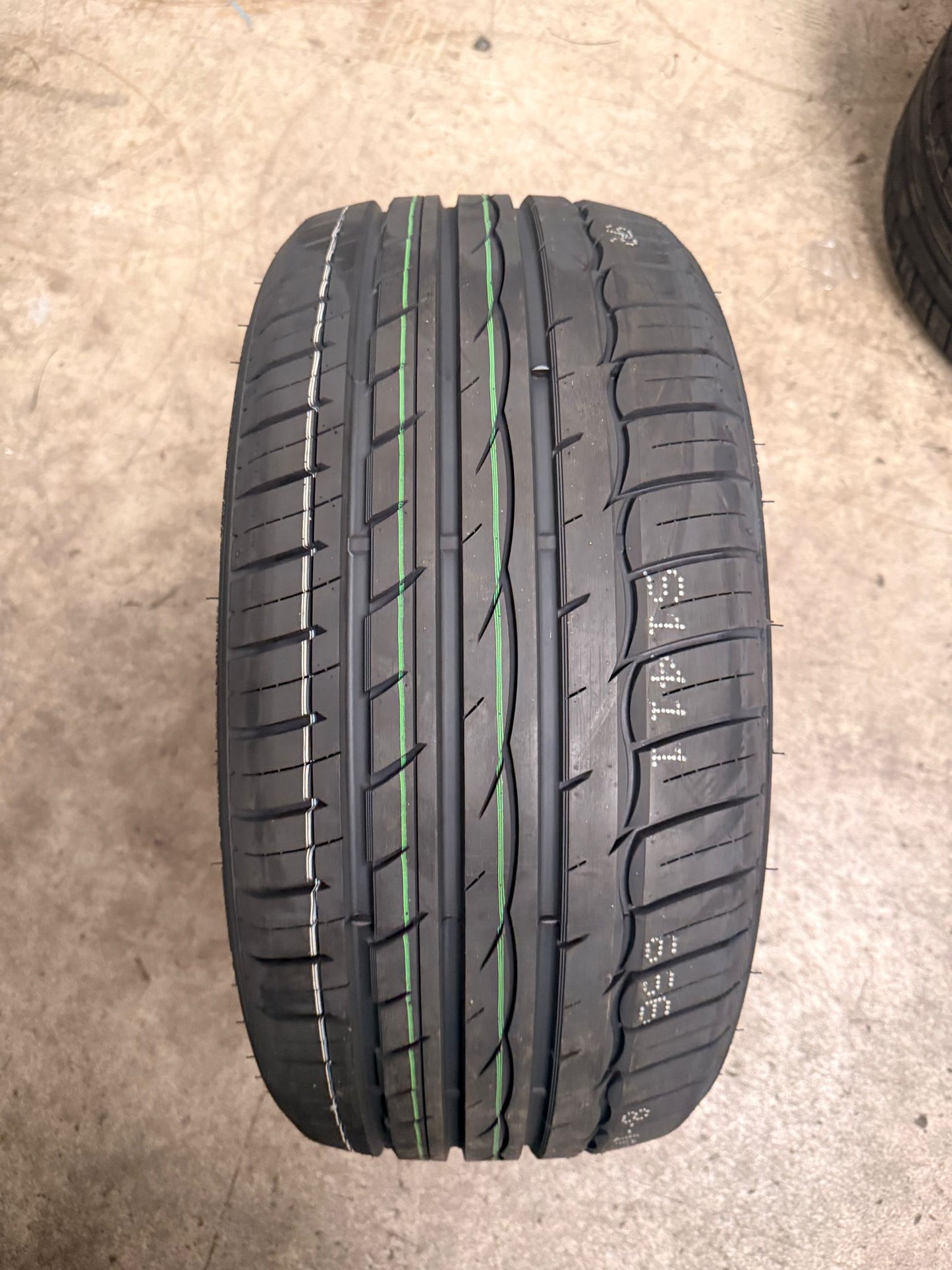 235/35R19 91W XL – Comforser New Tyre | Passenger Car | Ultra High Performance