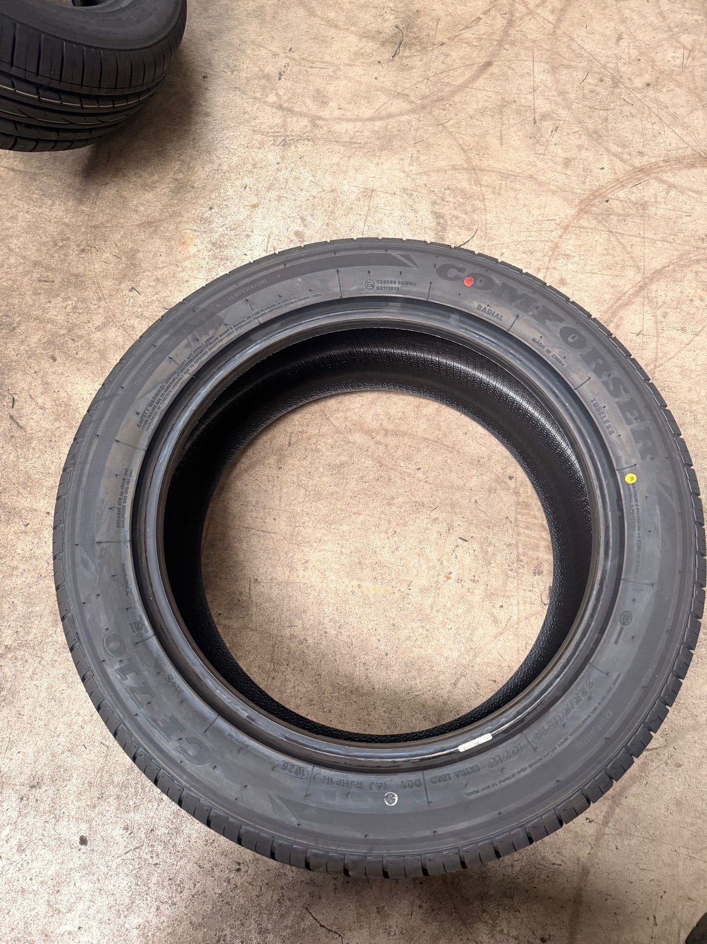 255/50R19 107W XL – Comforser New Tyre | SUV / 4WD | Touring / Performance