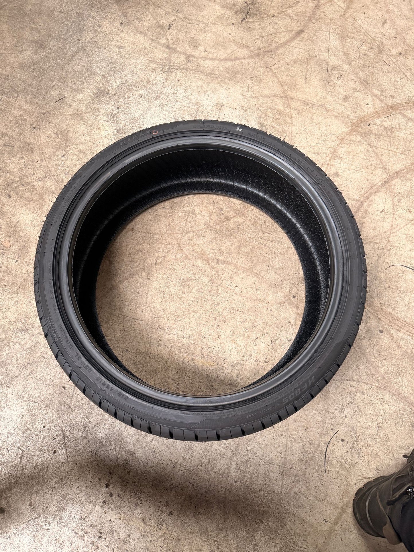 215/35R19 85W XL – Hifly New Tyre | Passenger Car | Ultra High Performance