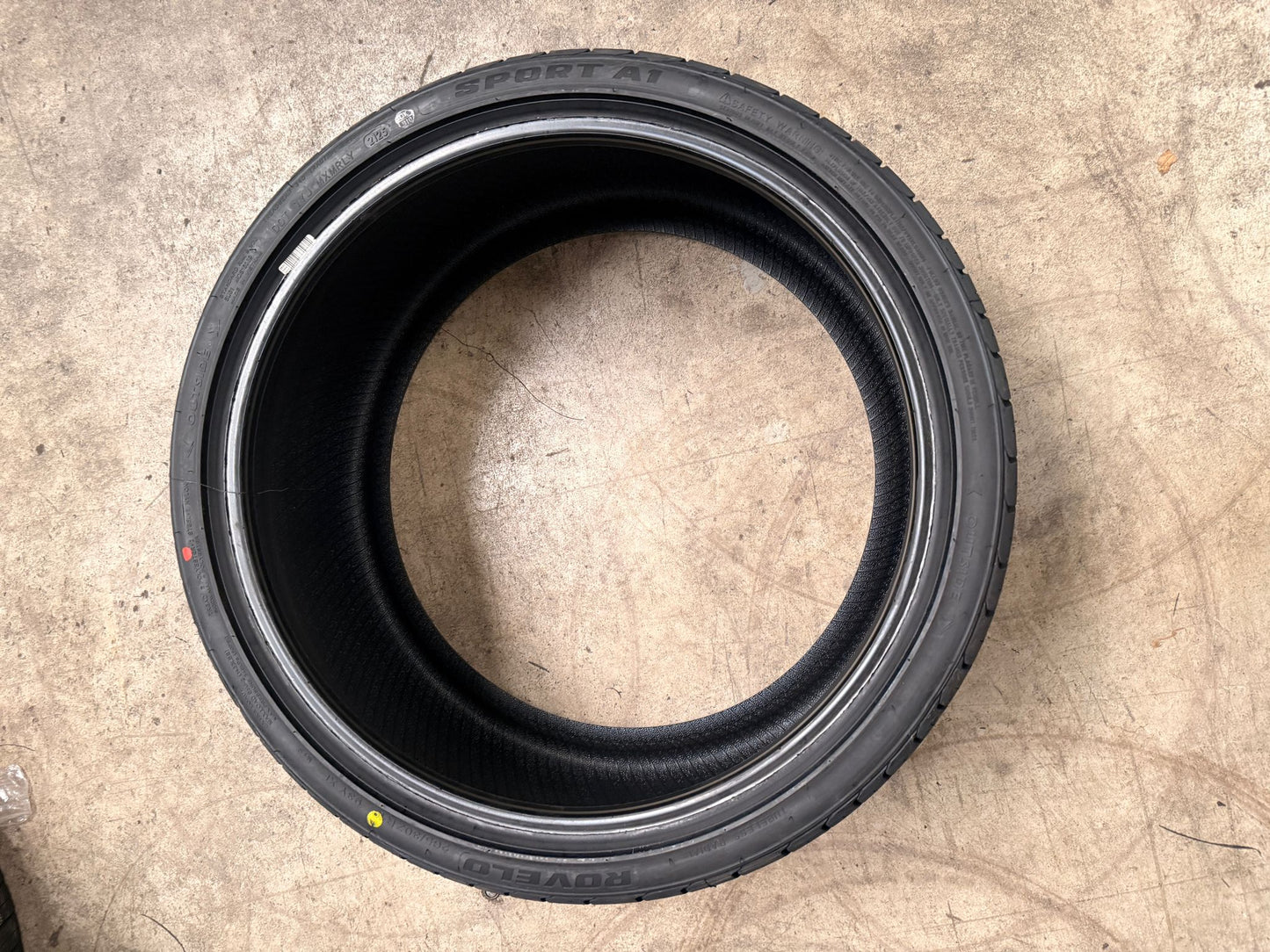 265/30R19 93Y XL – Rovelo New Tyre | Passenger Car | Ultra High Performance