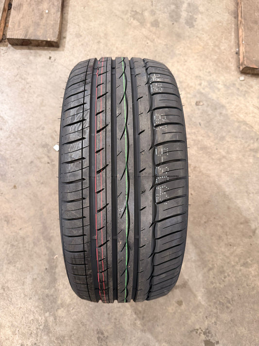 235/40R19 96W XL – Comforser New Tyre | Passenger Car | Ultra High Performance