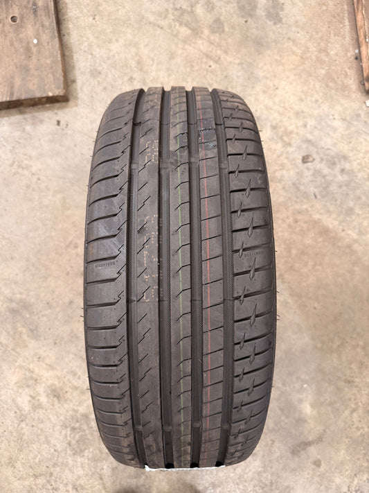 225/45R19 96W XL – Roadcruza | EV Compatible | Passenger Car | High Performance