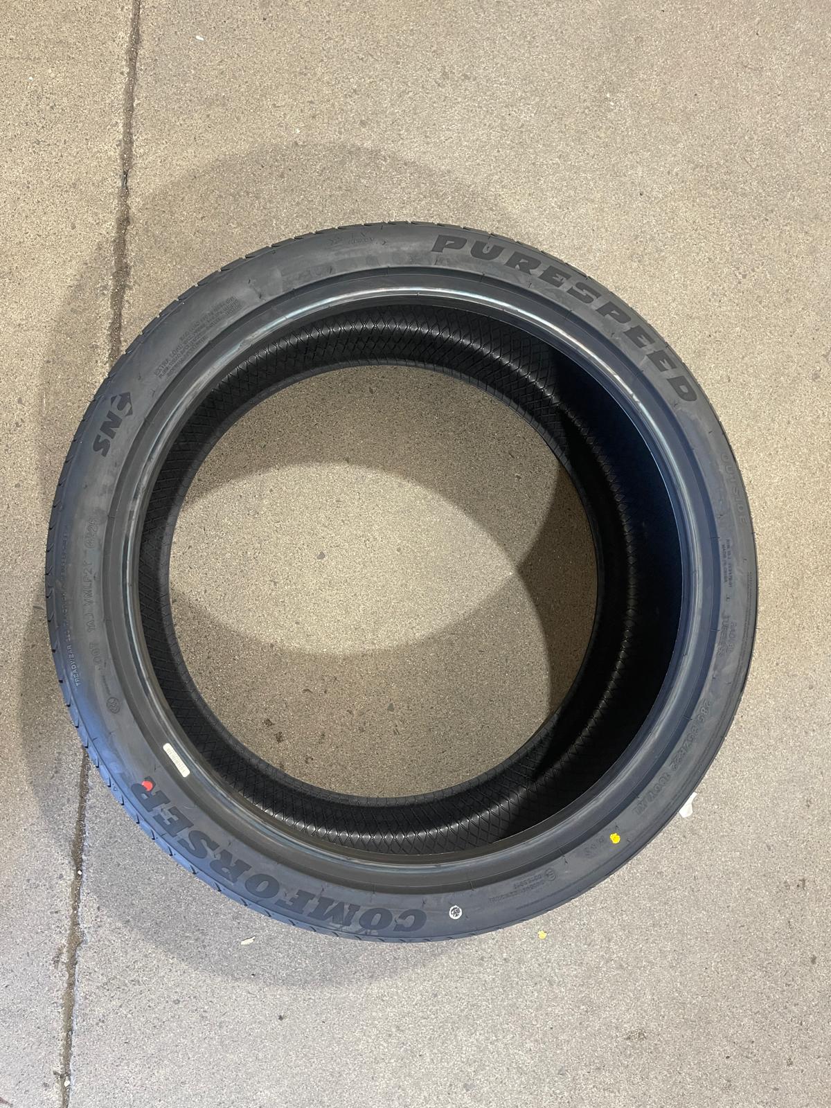 285/35R22 106Y XL Comforser – New Tyre | Performance SUV