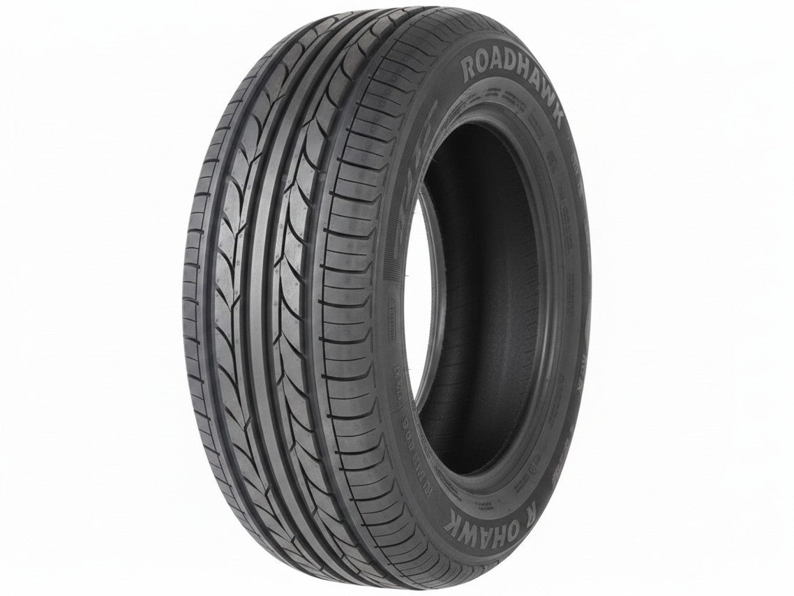 Zoom Tyres Otahuhu Yokohama E400 175/65R14 82H passenger tyre with radial tread pattern for everyday road use