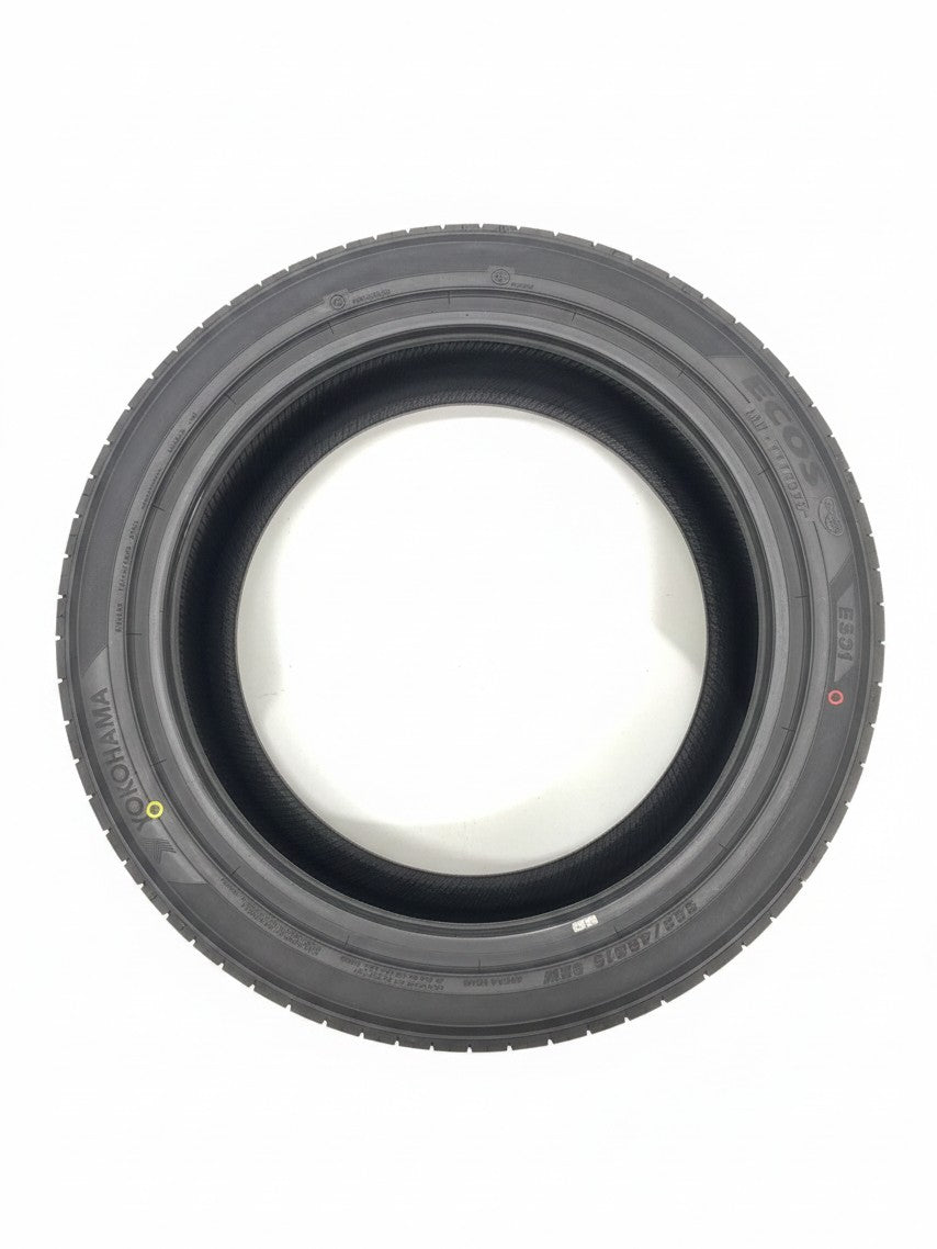 Zoom Tyres Otahuhu Yokohama ES31 225/45R18 95W passenger tyre featuring a black radial design